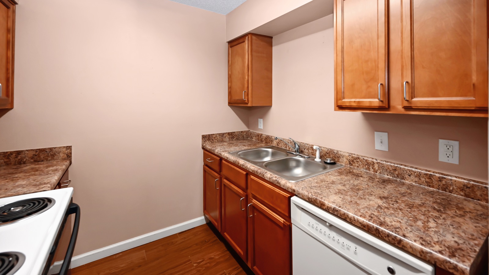 Inglewood Manor kitchen