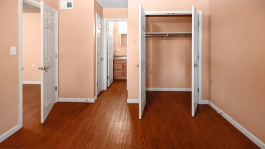 Inglewood Manor photo 12