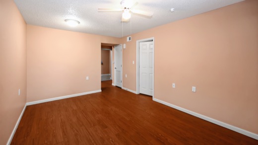 Inglewood Manor photo 14