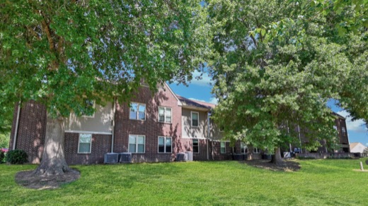 Inglewood Manor photo 7